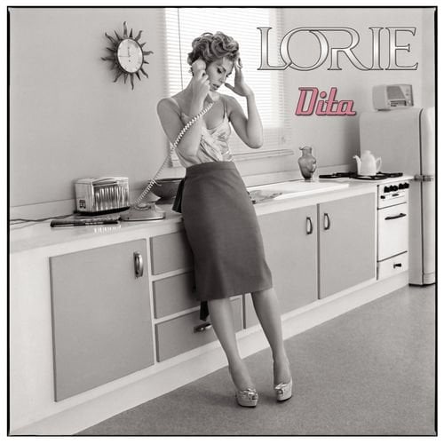 lorie-dita_s.jpg.0f86da886e01269ed34ce10ef598265c.jpg