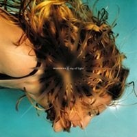 72Ray_of_Light_Madonna_single.jpg.dabe603a7167c721be4570863337ef77.jpg